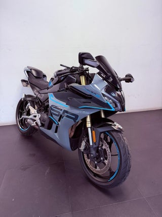 2024 CFMOTO 450 SR S CFMOTO 450 SRS