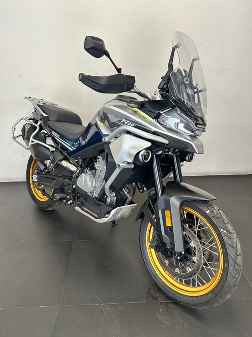 2022 CF MOTO 800 MT Base