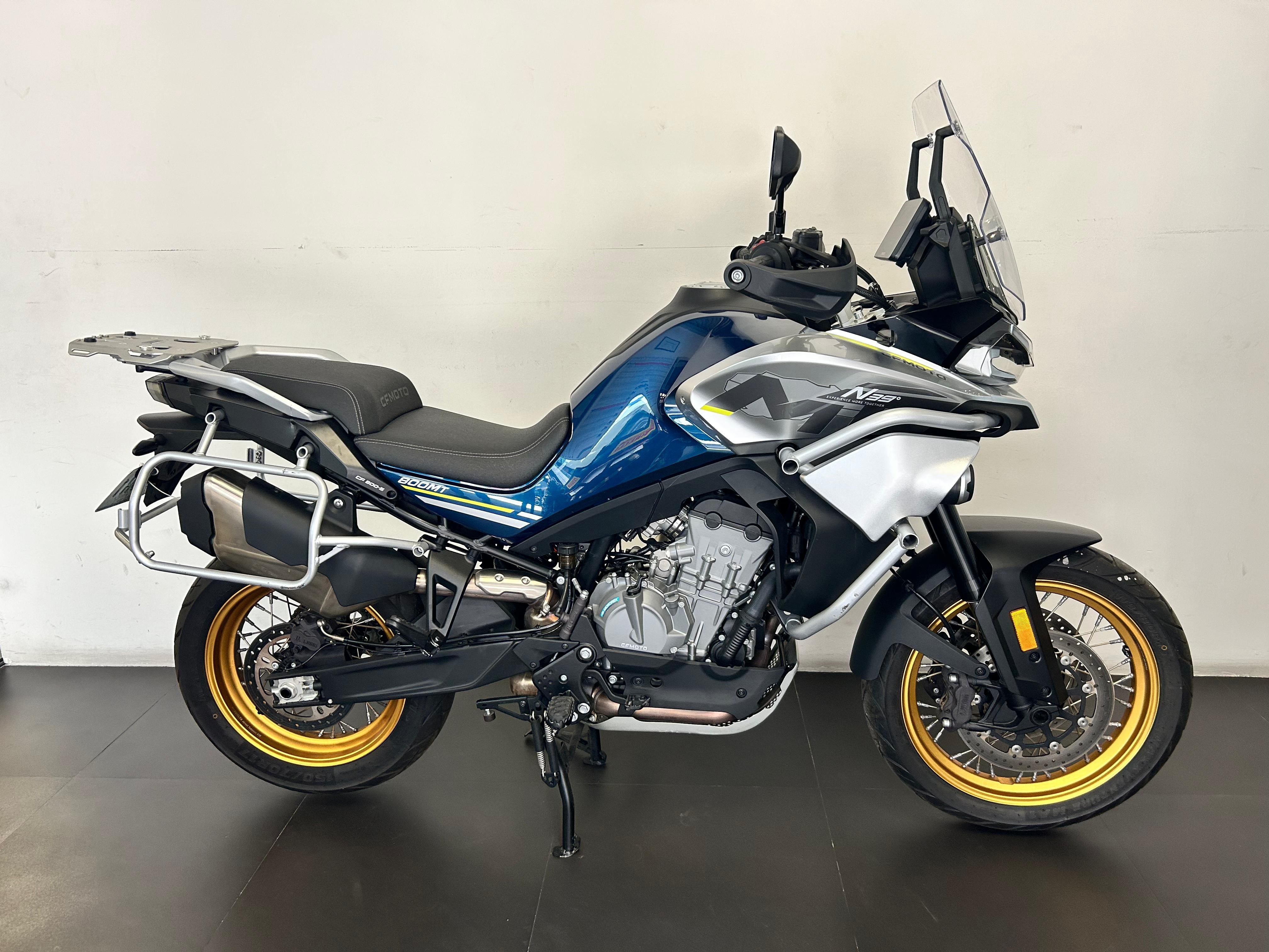 2022 CF MOTO 800 MT Base