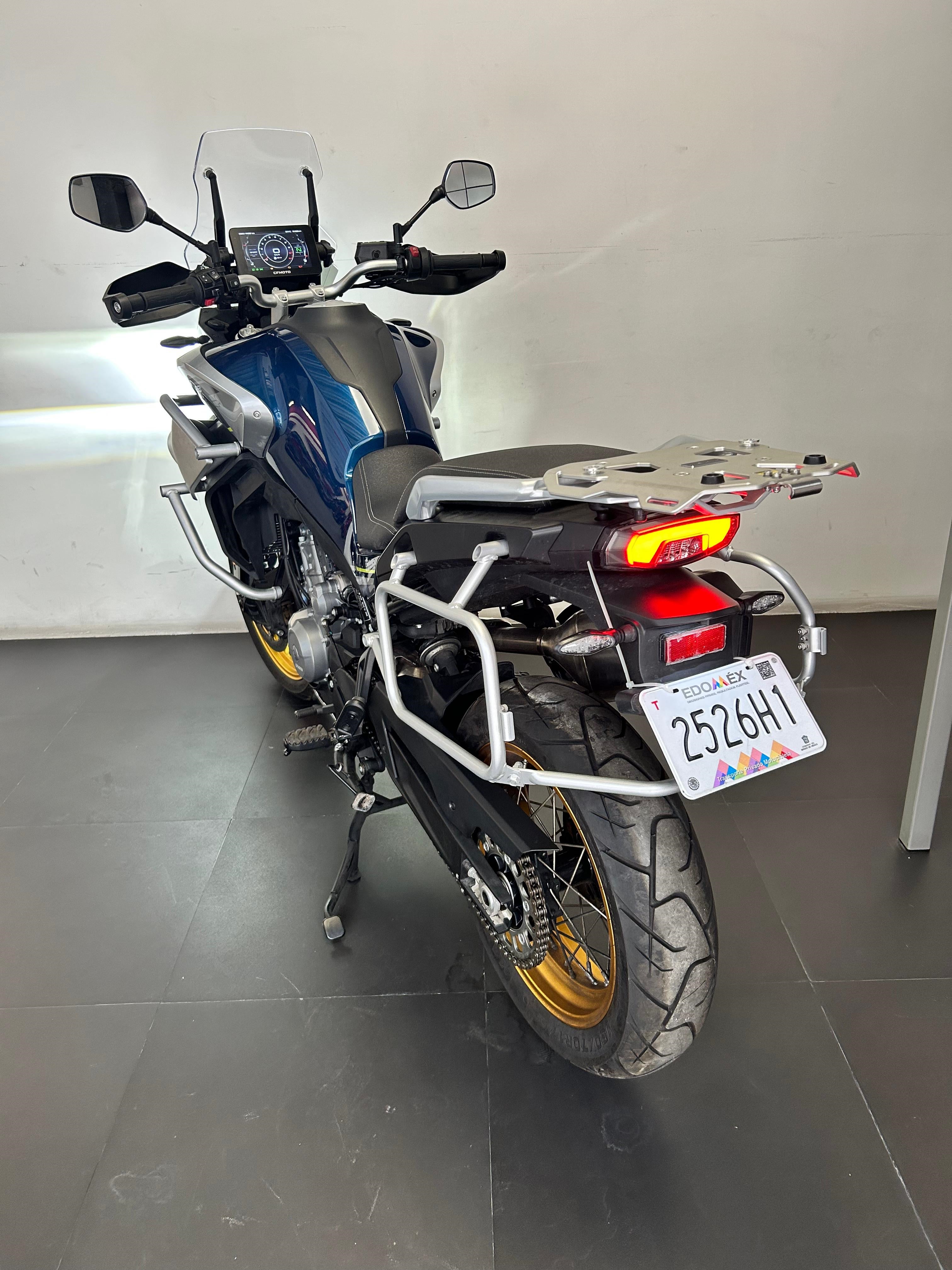 2022 CF MOTO 800 MT Base