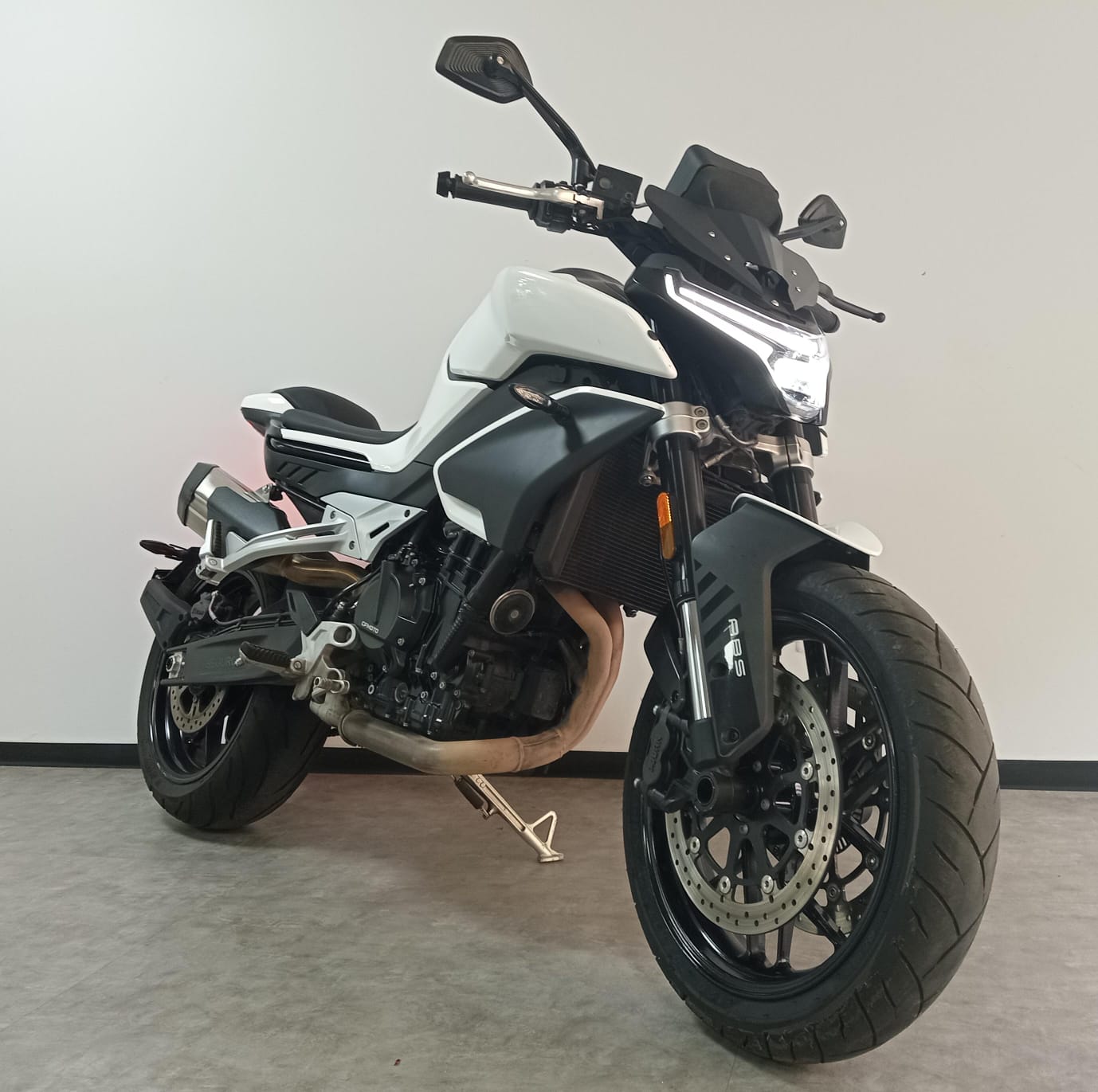 2024 CF MOTO 800 NK Base