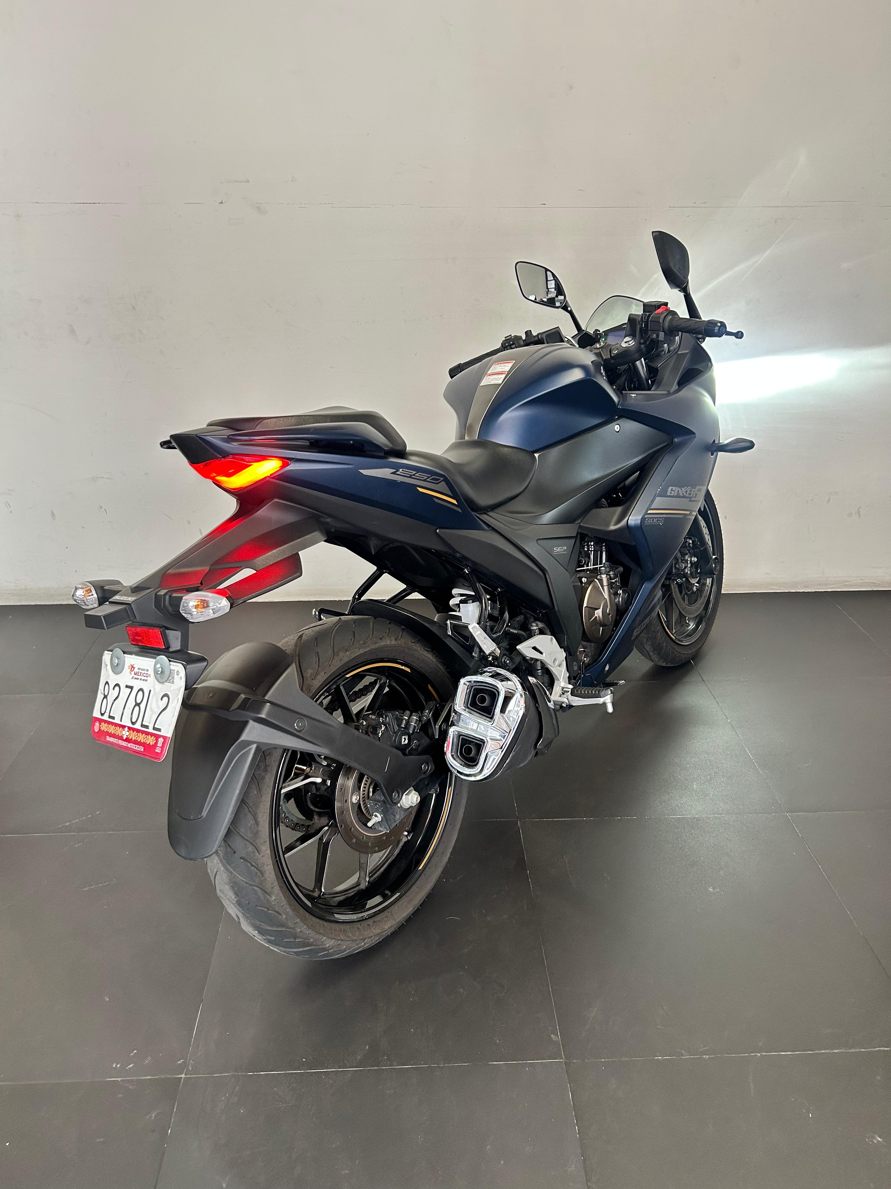 2025 Suzuki Motos GIXXER SF 250 GIXXER SF 250
