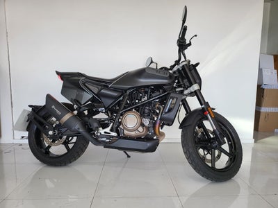 2019 Husqvarna Husqvarna Svartpilen 701 Base