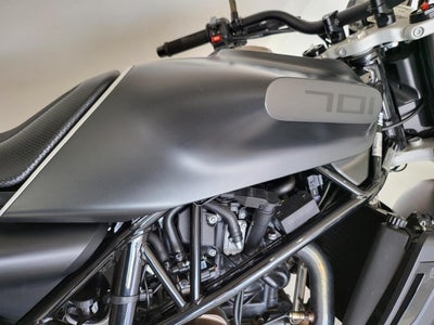 2019 Husqvarna Husqvarna Svartpilen 701 Base