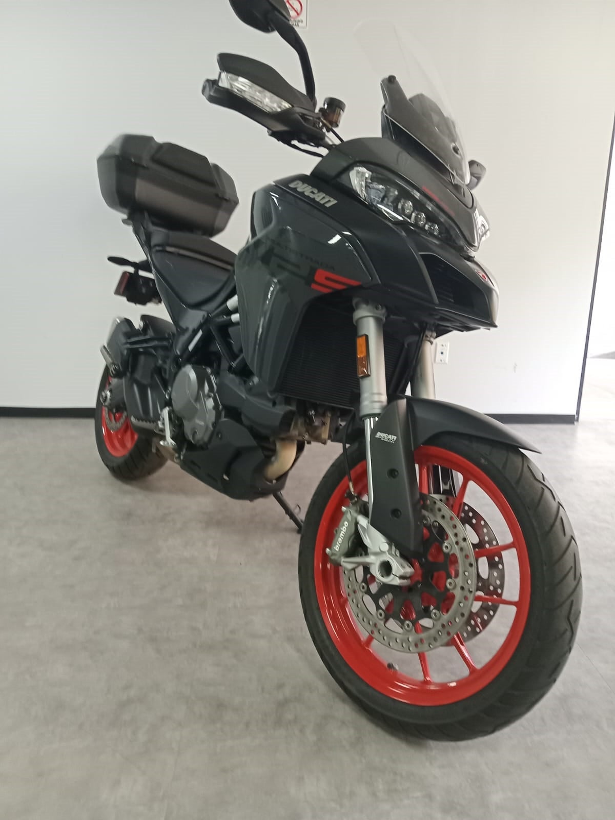 2024 DUCATI DOBLE PROPÓSITO - MULTISTRADA V2 S Base