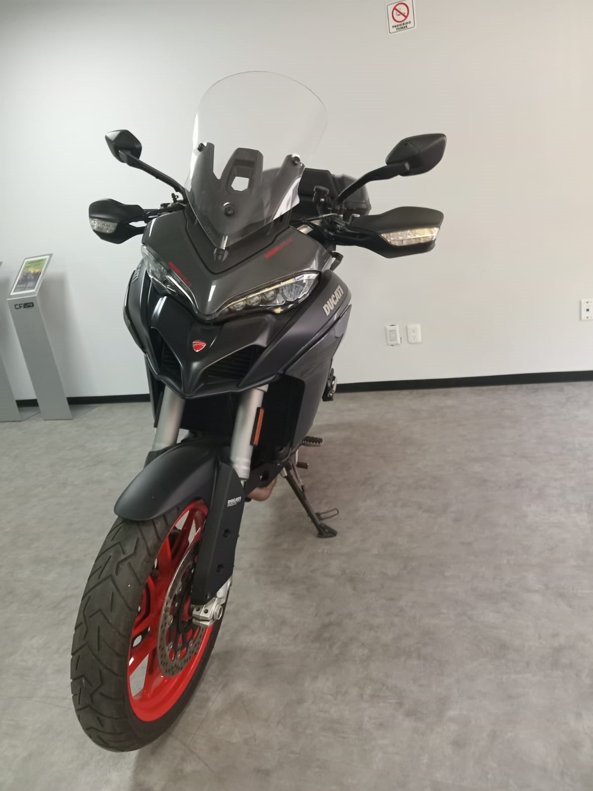 2024 DUCATI DOBLE PROPÓSITO - MULTISTRADA V2 S Base