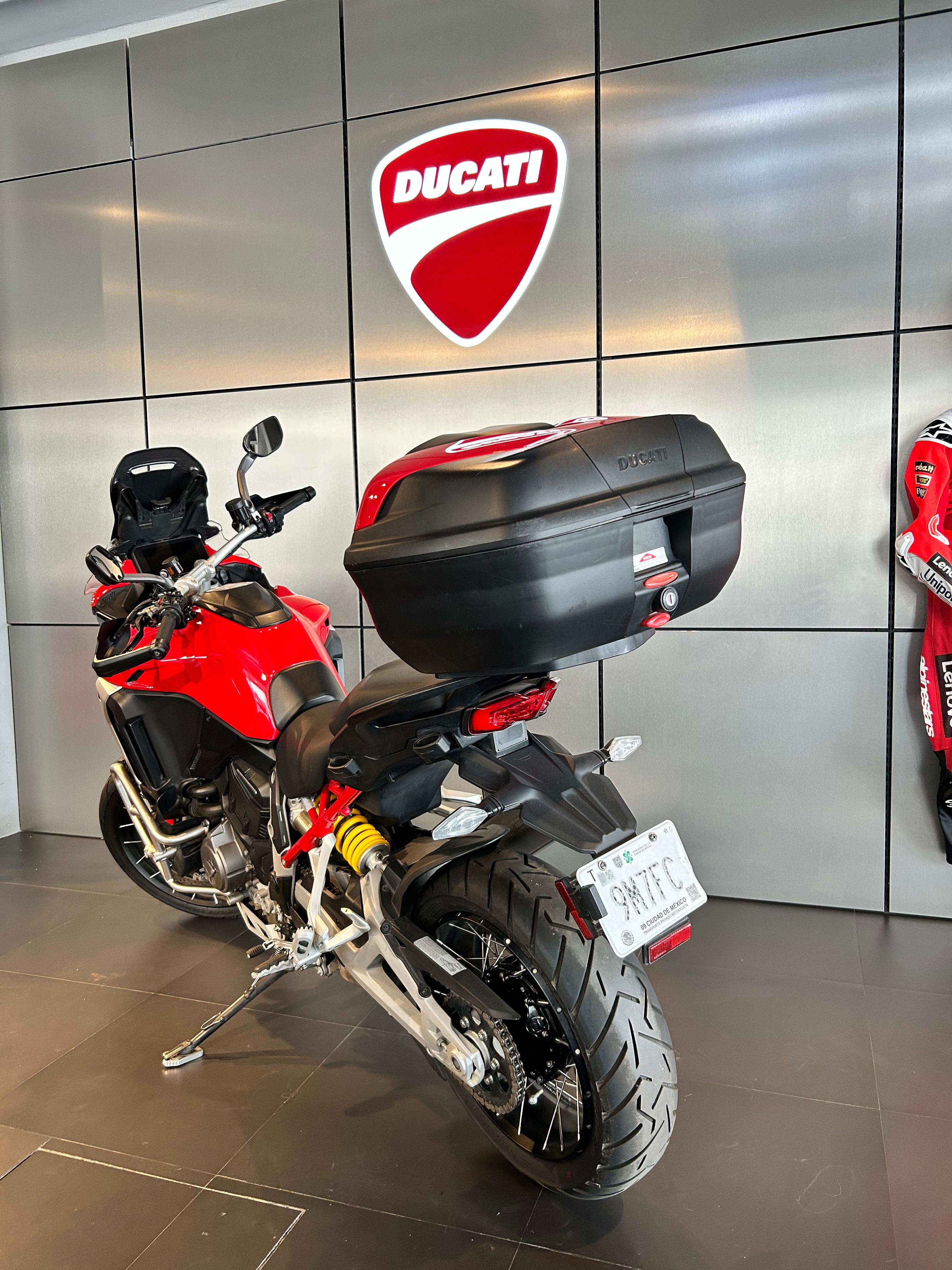 2021 DUCATI MULTISTRADA Base